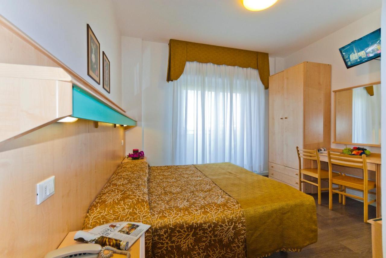 ביביונה Hotel Gimm חדר תמונה